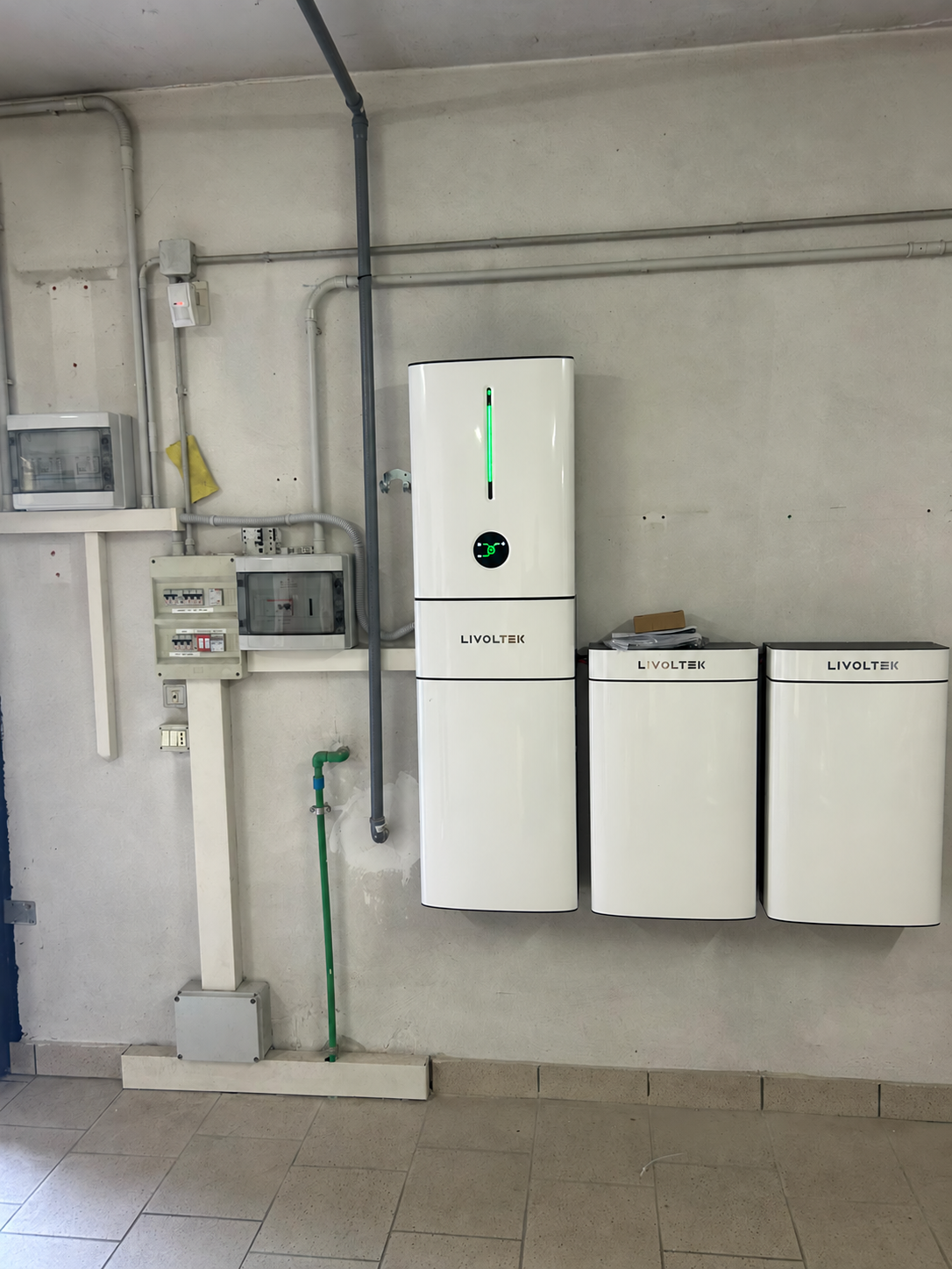Inverter e accumulo dell’impianto Pisani a Torricella Verzate